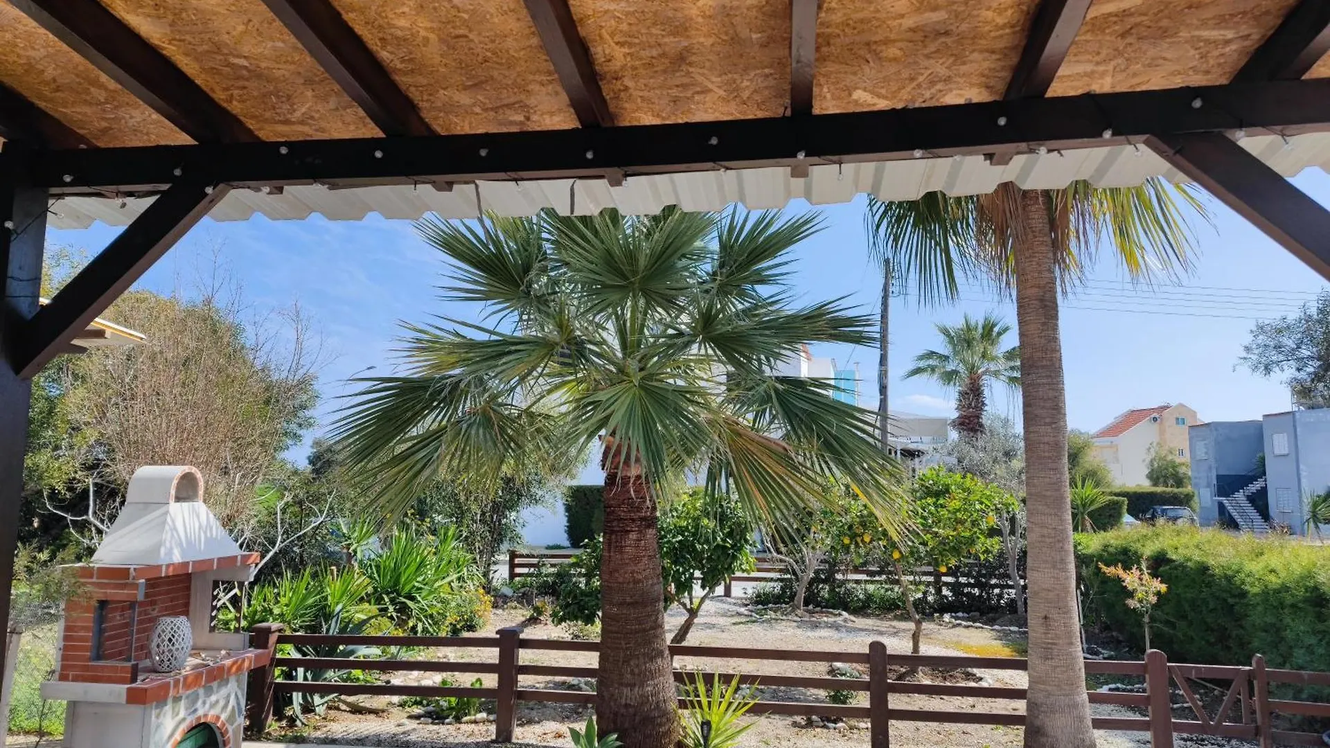 Palm Garden Paradise Perivólia Ciprus